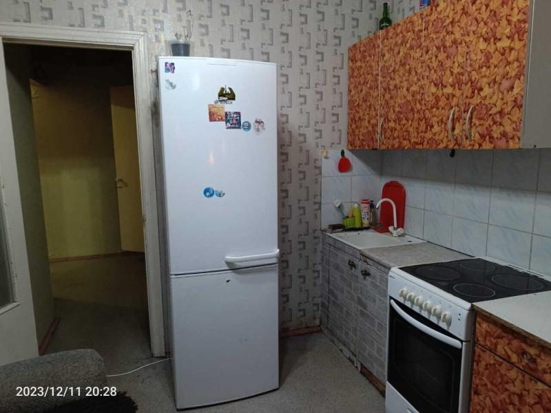 1-� ��������, 38 �2, 4/5 ��.