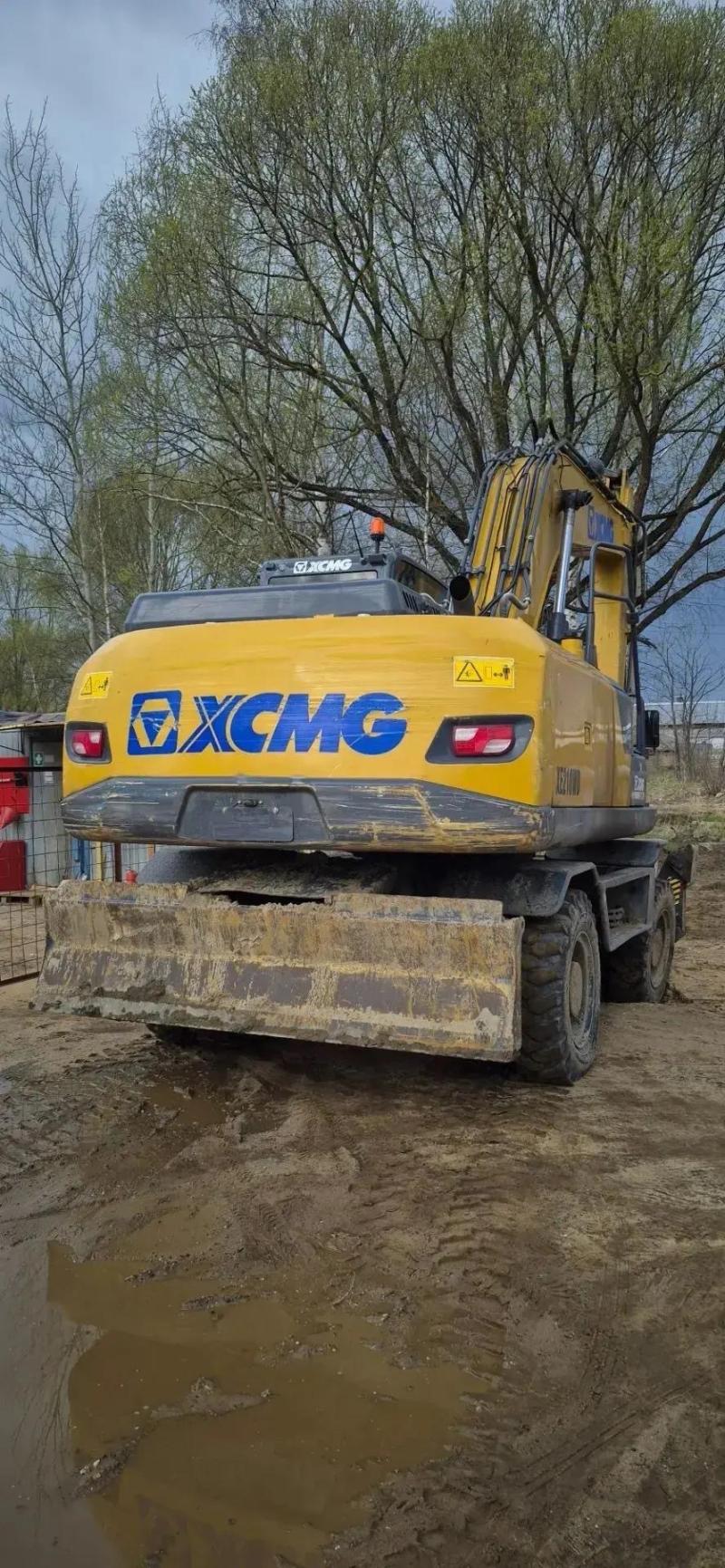 ���������� XCMG XE210WD