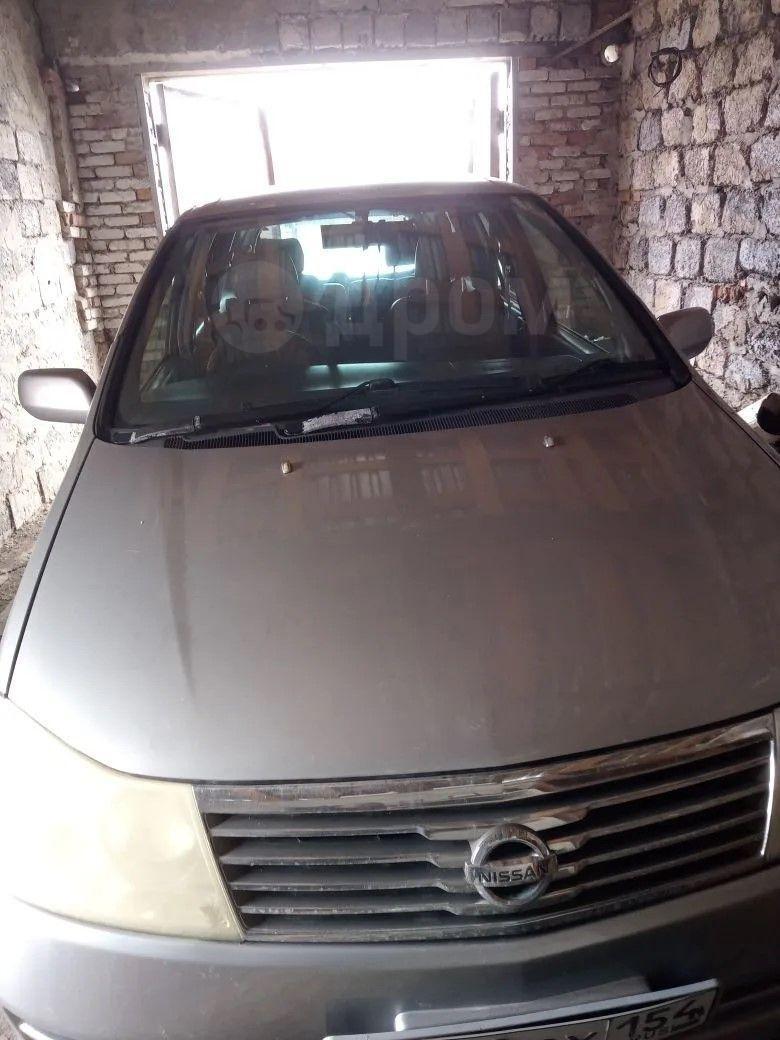 Nissan Liberty, 2001