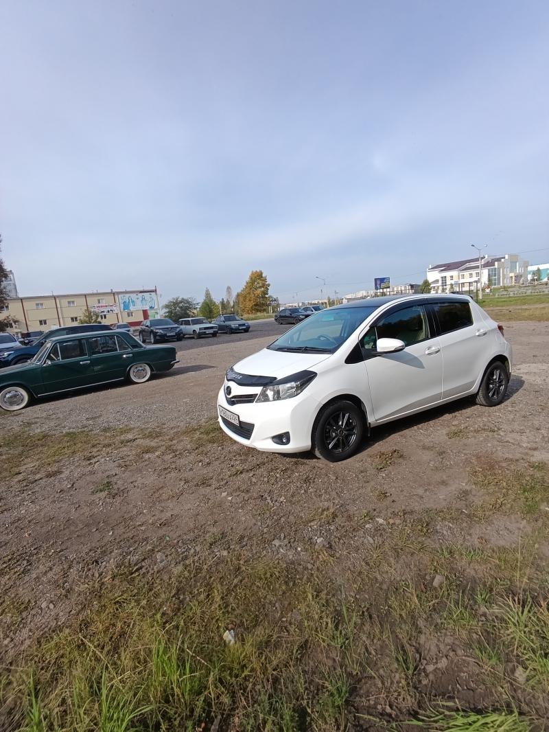 Toyota Vitz, 2012