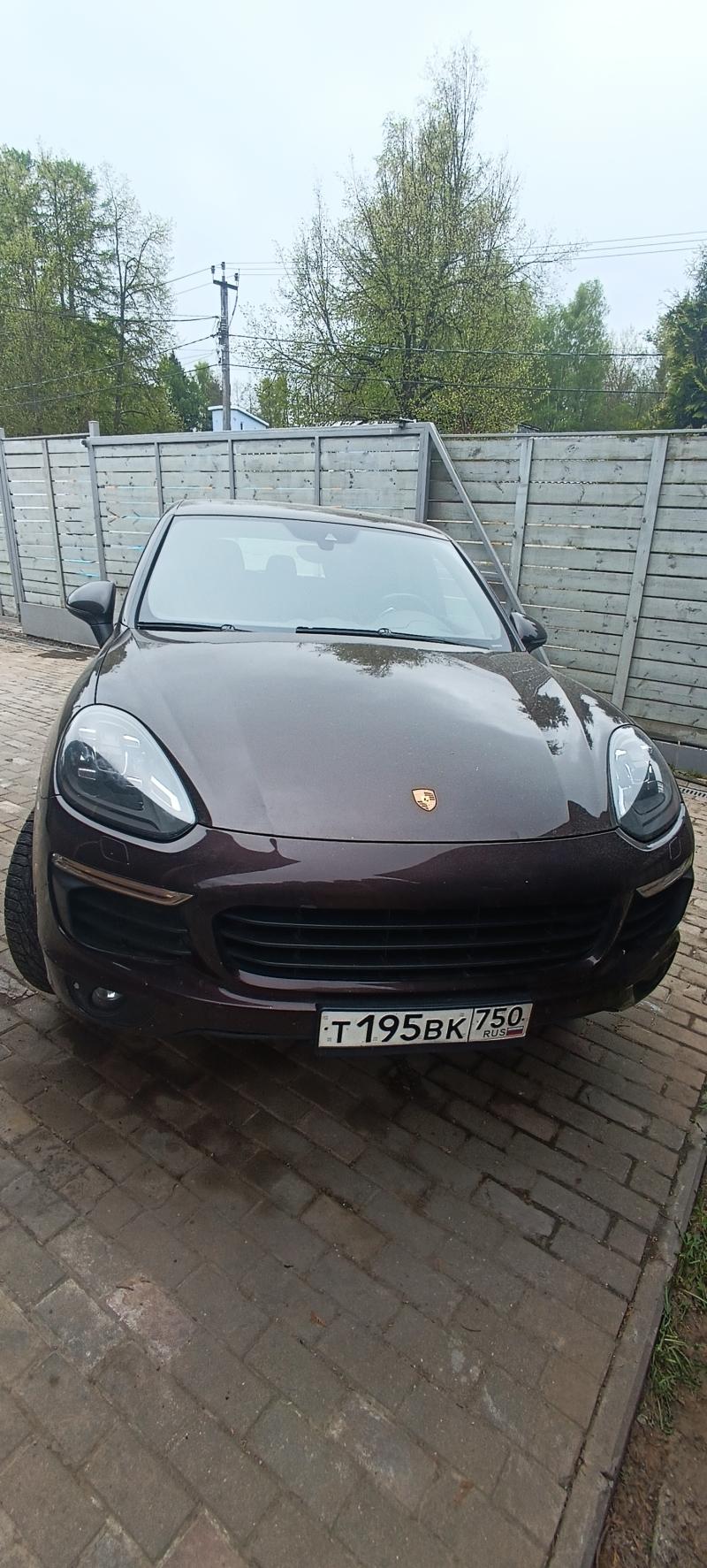 Porsche Cayenne, 2015