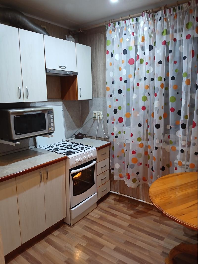 Продаю кухню БУ