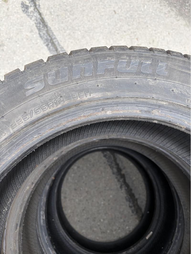 ���� 225/55-18